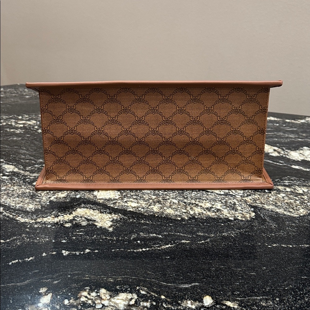 NWT MCM Medium Himmel Lauretos Tote - with COA - Picture 12 of 16